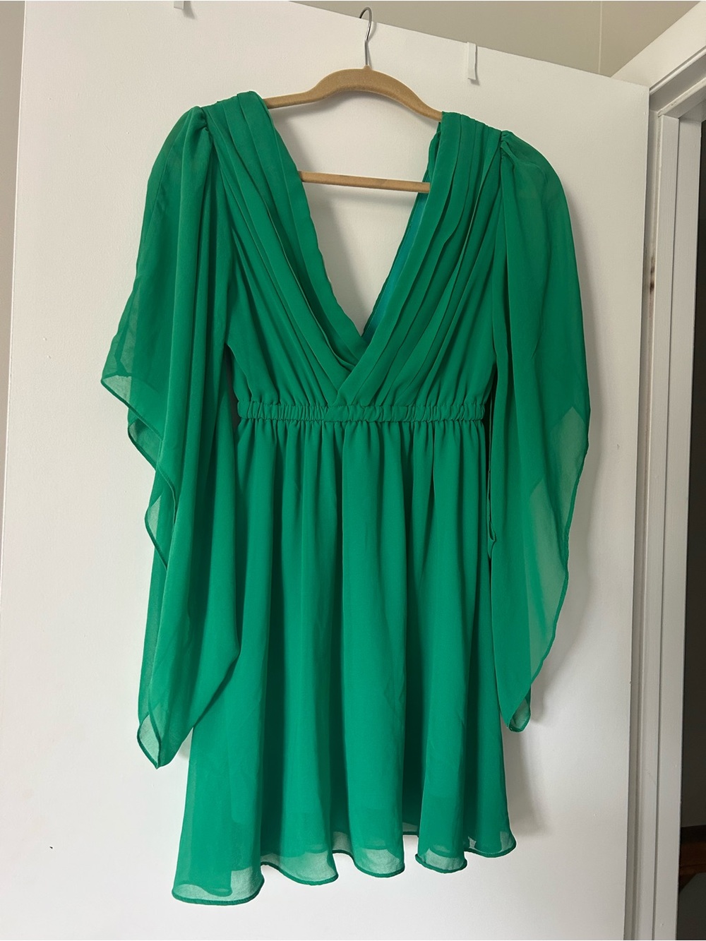 Green V-Neck Chiffon Women's Dress